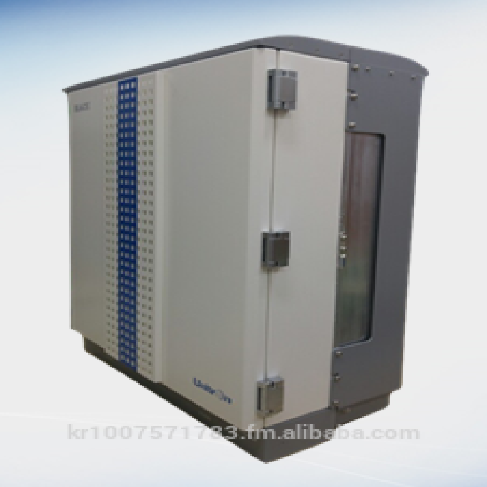 WCDMA 100W+100W Tower Mounted Booster