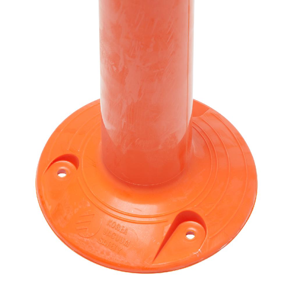 lane traffic pole